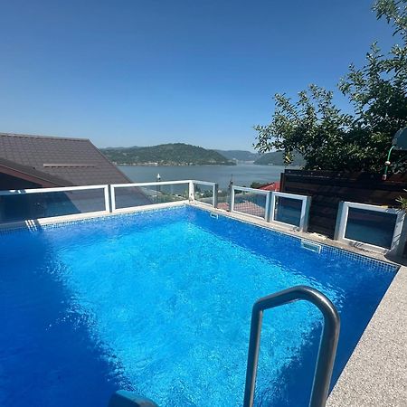 Готель Casa Clau Оршова Екстер'єр фото