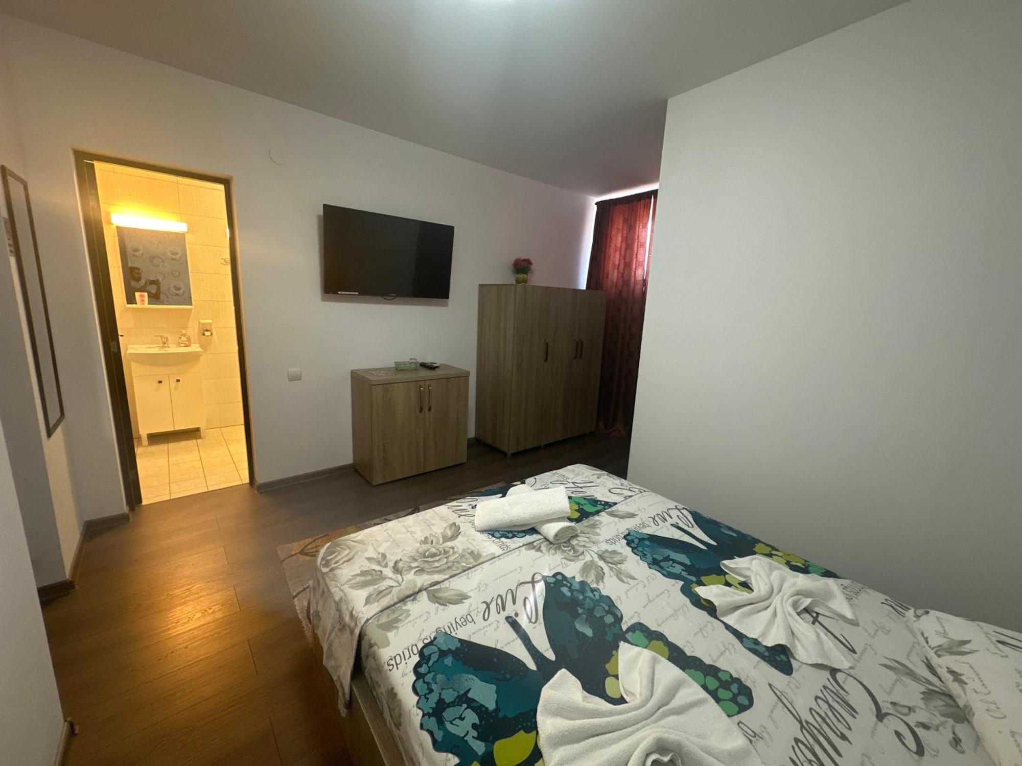 Готель Casa Clau Оршова Екстер'єр фото