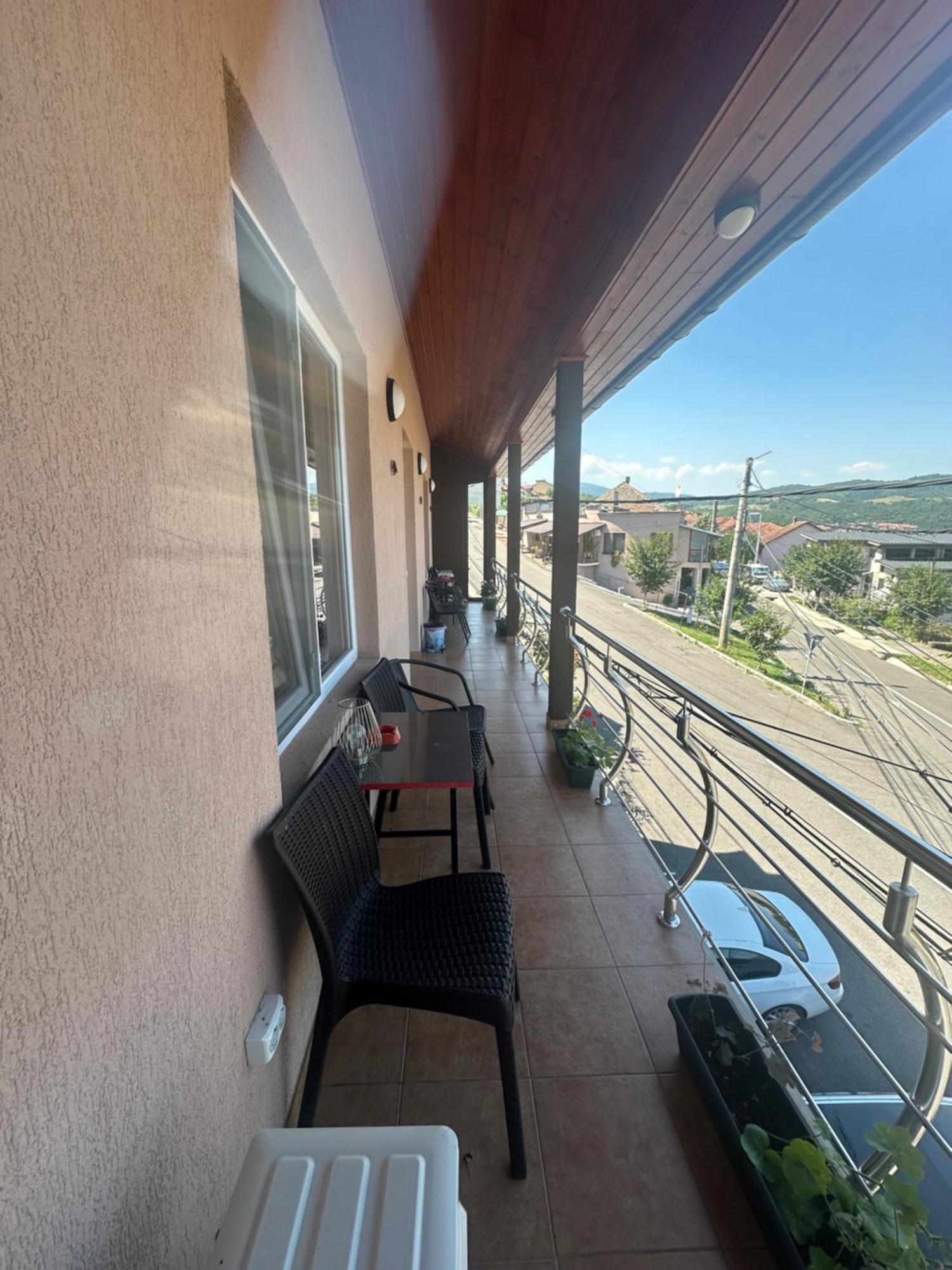 Готель Casa Clau Оршова Екстер'єр фото